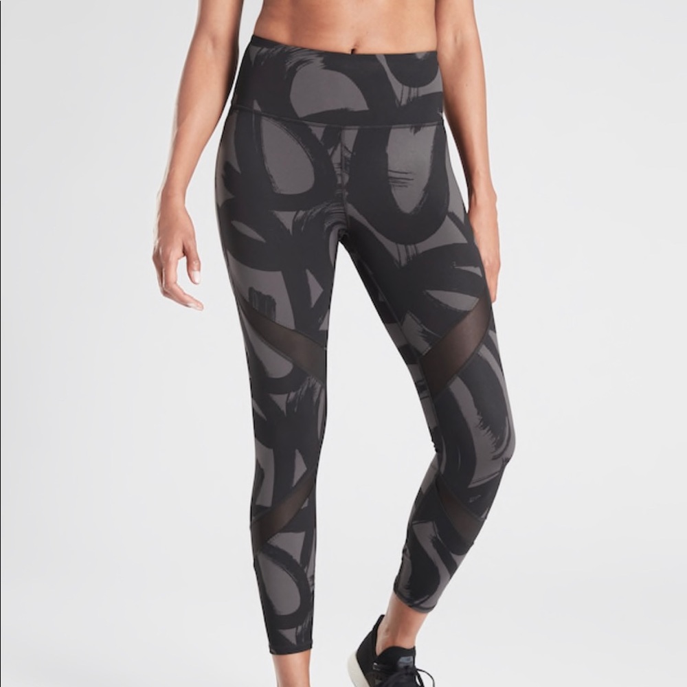 Athleta Tenacity Brush Strokes 7/8 Tight Powerlift
